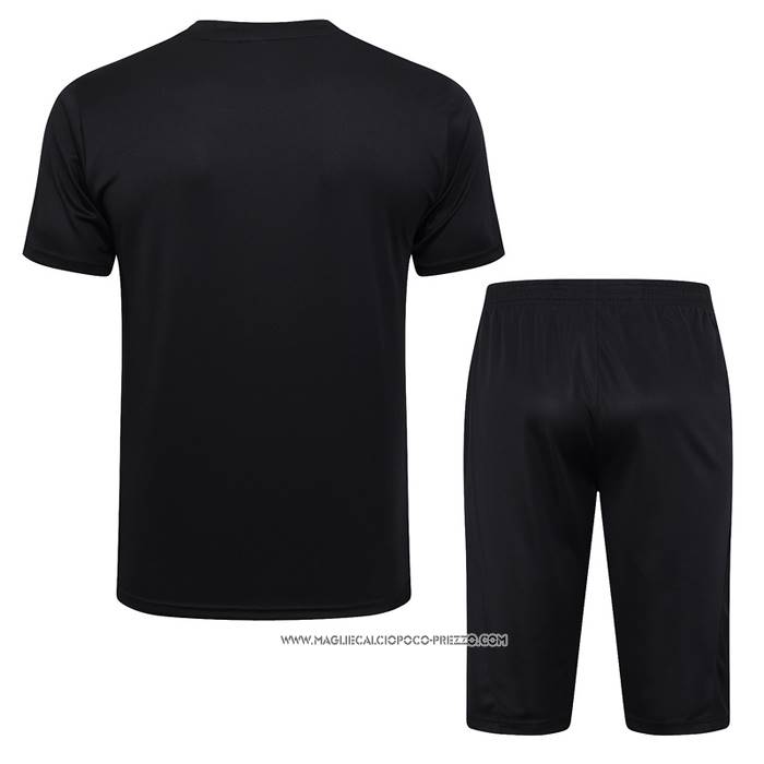Tuta da Track
 Paris Saint-Germain Jordan 2023-24 Manica Corta
 Nero
 - Pantaloncini
